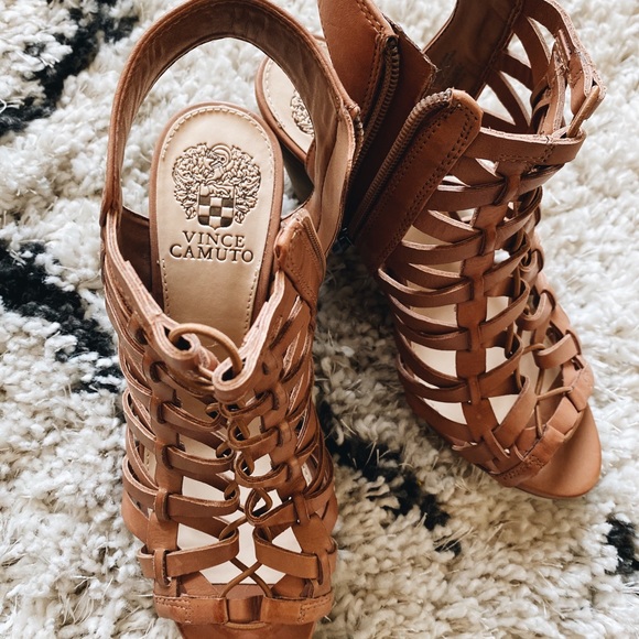 Vince Camuto Shoes - Vince Camuto Heels 7.5 // NEVER WORN